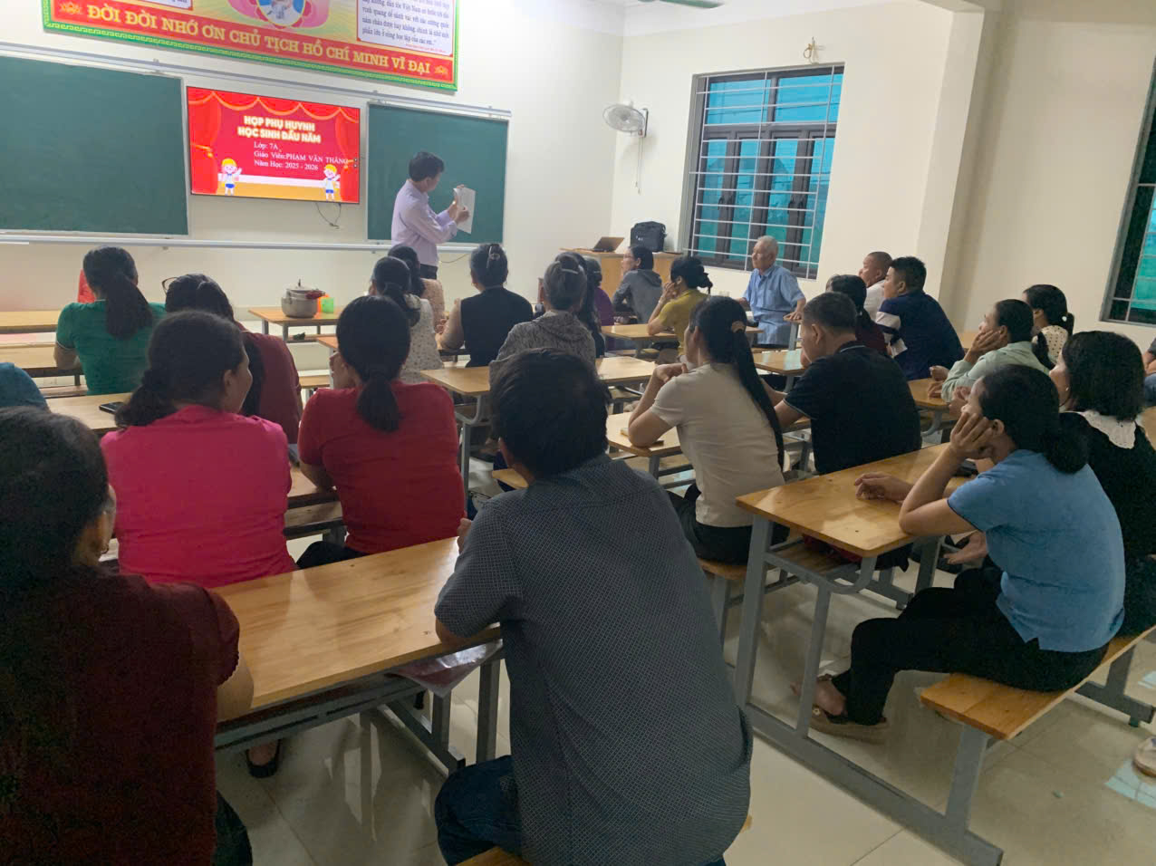 TRƯỜNG THCS VĂN THÀNH TỔ CHỨC HỌP PHỤ HUYNH NĂM HỌC 2025 – 2026
