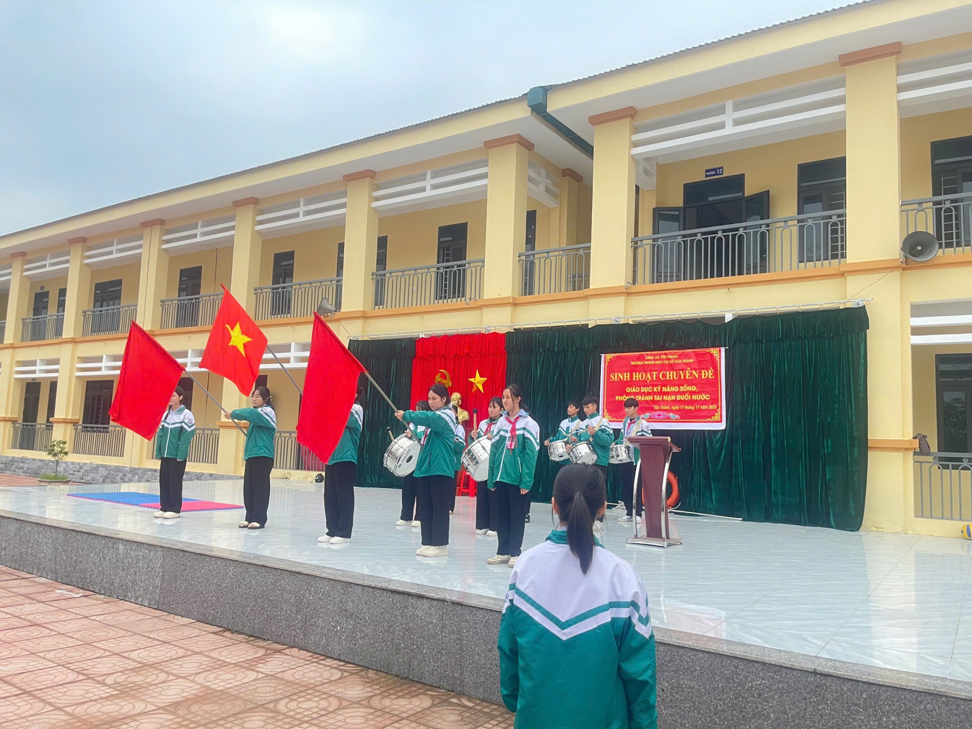 Chuyên đề GDKNS: Phòng chống đuối nước - Trường THCS Văn Thành